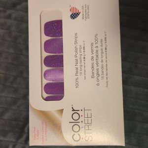 NWT 1 in 4 Color Street